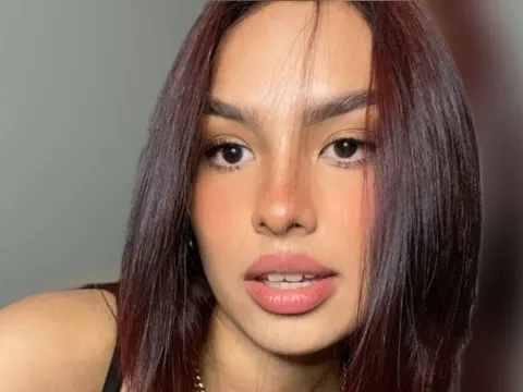 Live sex with webcam model AgnesBianco