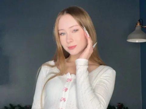 Webcam Sex Model PhilomenaClowes on Live Jasmin