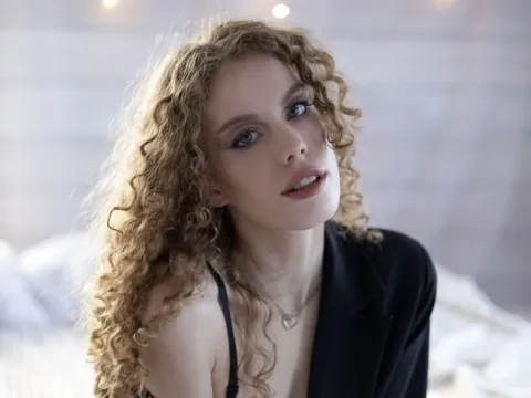 Webcam Sex Model SueForman on Live Jasmin